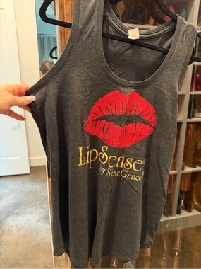 Lipsense by Senegence tank
